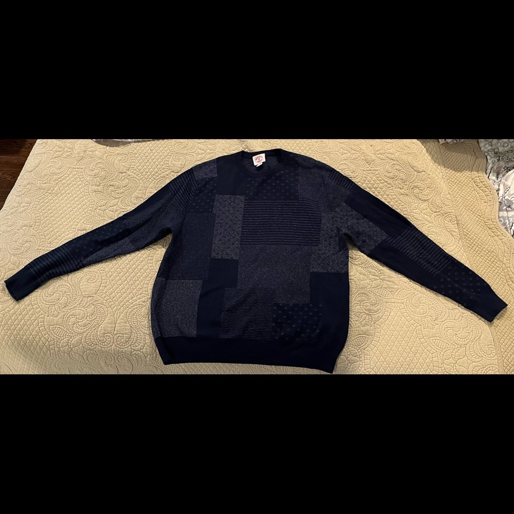 Brooks Brothers pull over crew neck sweater.